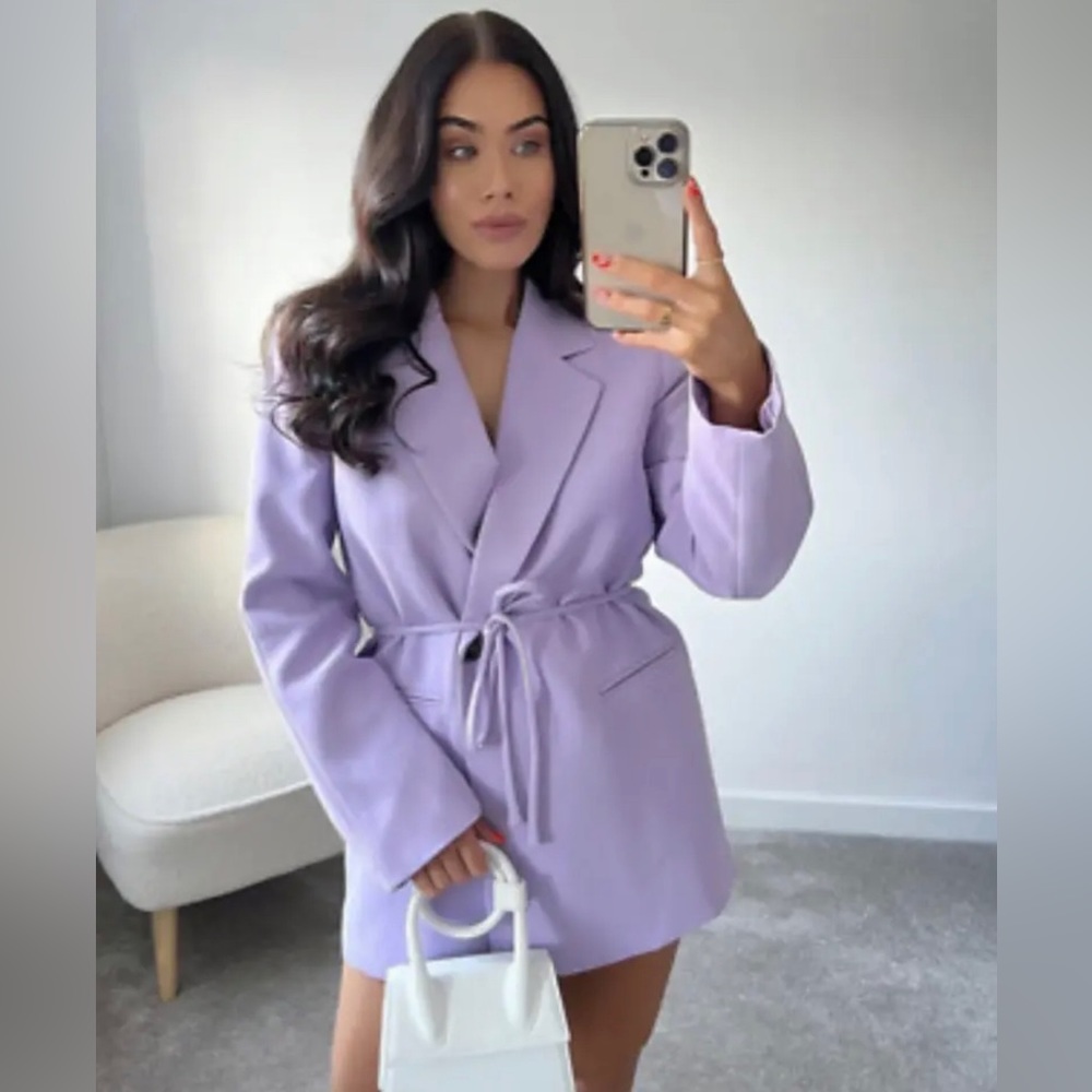 ZARA STRAIGHT CUT BELTED BLAZER
